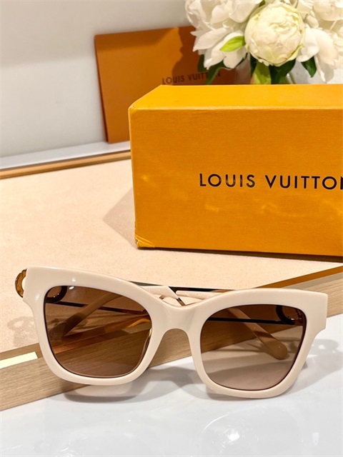 LV sunglass-635